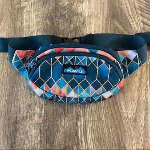 Kavu WaistPack/Fannypack - geometric pattern - EUC